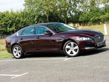 Used Jaguar XF 2017 for sale - 75548798: Photo