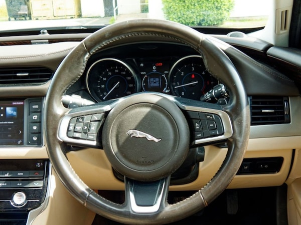 Used Jaguar XF 2017 for sale - 75548798: Photo 34