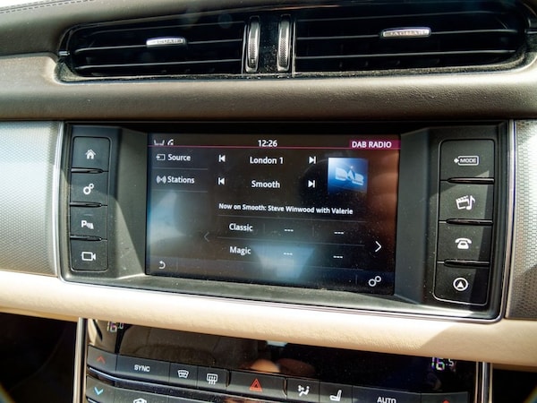 Used Jaguar XF 2017 for sale - 75548798: Photo 38