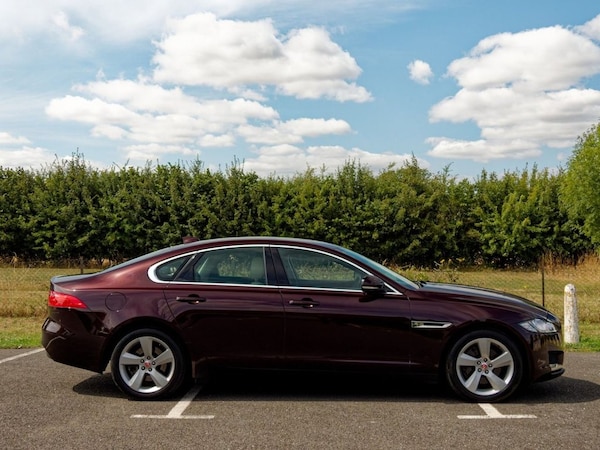 Used Jaguar XF 2017 for sale - 75548798: Photo 7