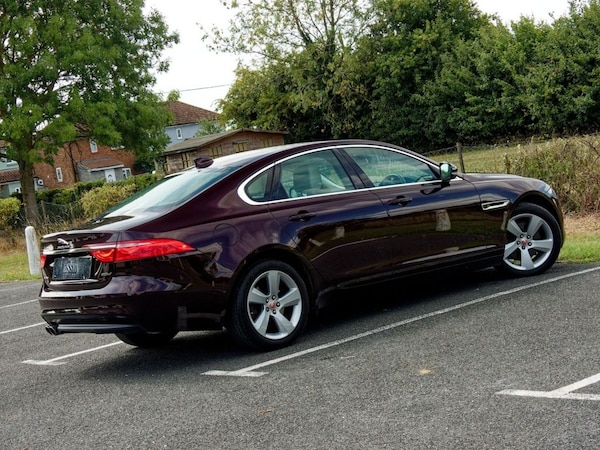 Used Jaguar XF 2017 for sale - 75548798: Photo 9