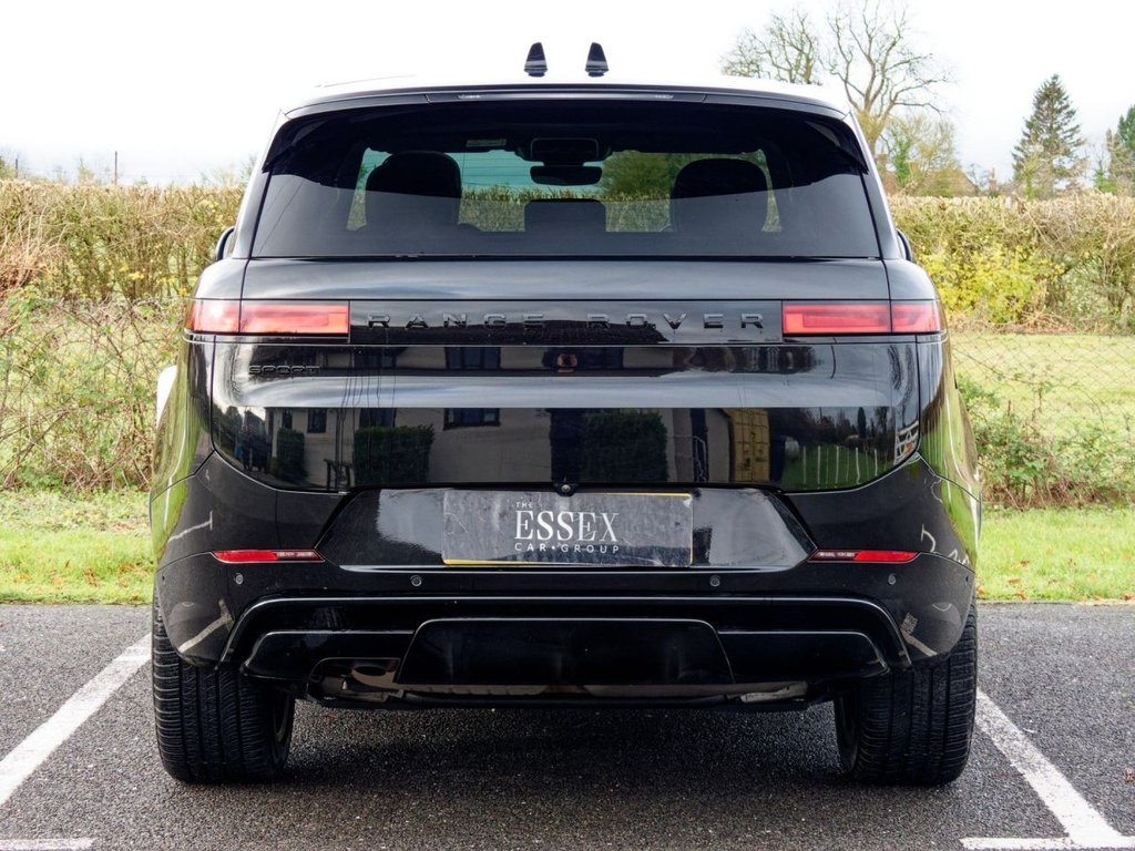 Used Land Rover Range Rover Sport 2024 for sale - 76724618: Photo 10