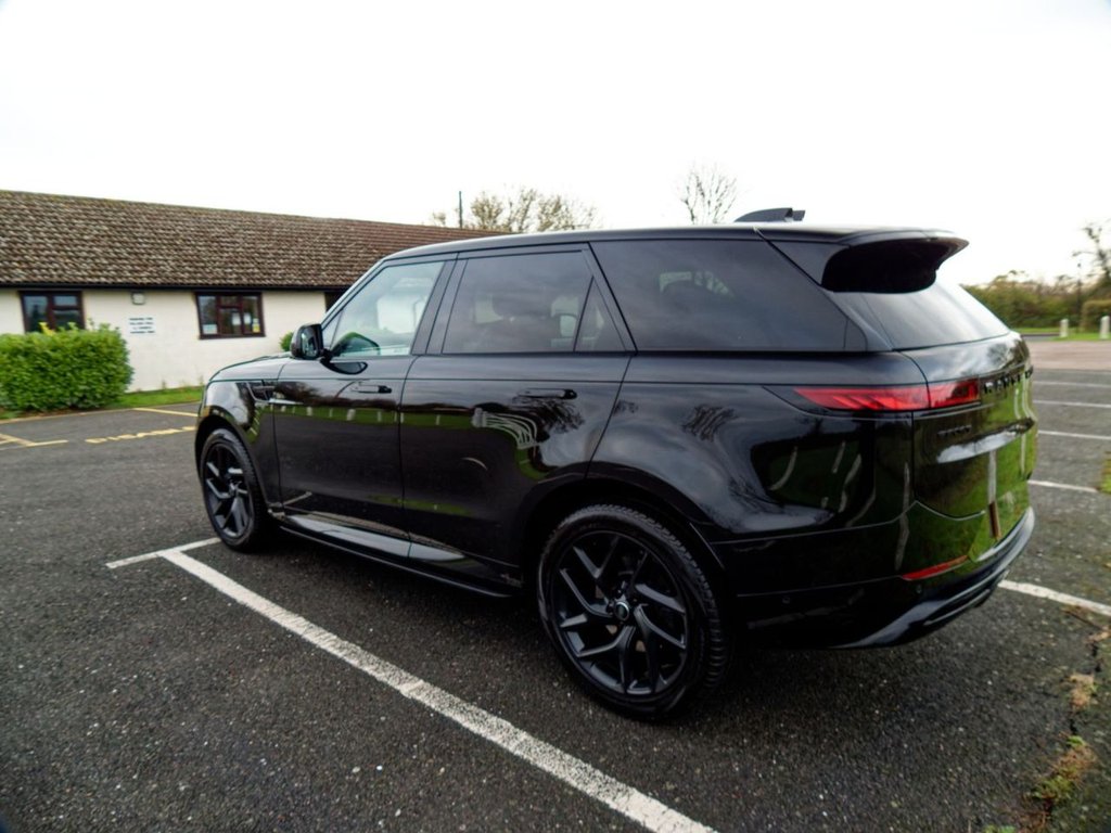 Used Land Rover Range Rover Sport 2024 for sale - 76724618: Photo 19