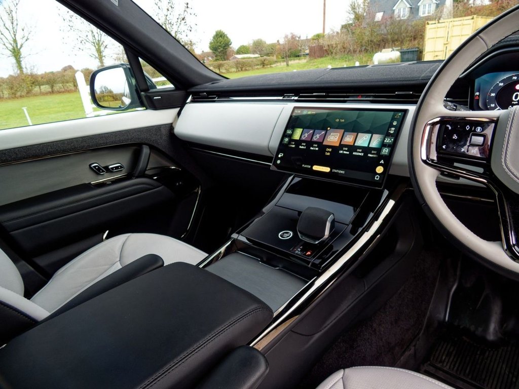 Used Land Rover Range Rover Sport 2024 for sale - 76724618: Photo 37