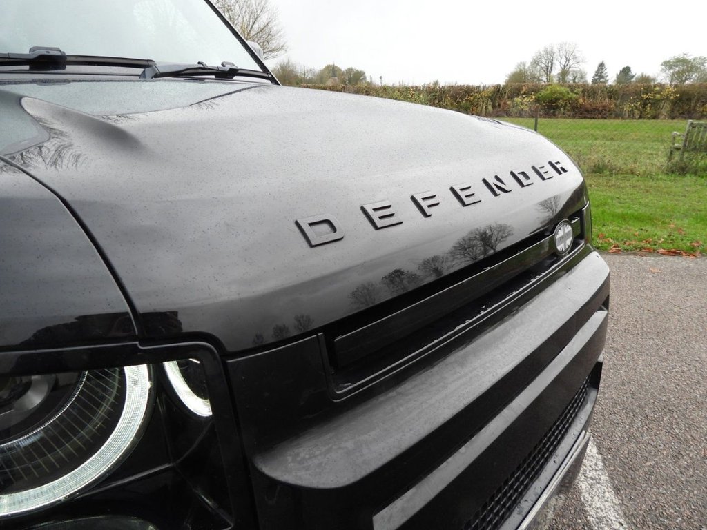 Used Land Rover Defender 2022 for sale - 76546668: Photo 17