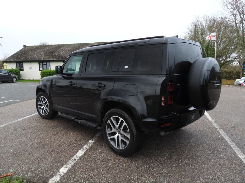 Used Land Rover Defender 2022 for sale - 76546668: Photo 9