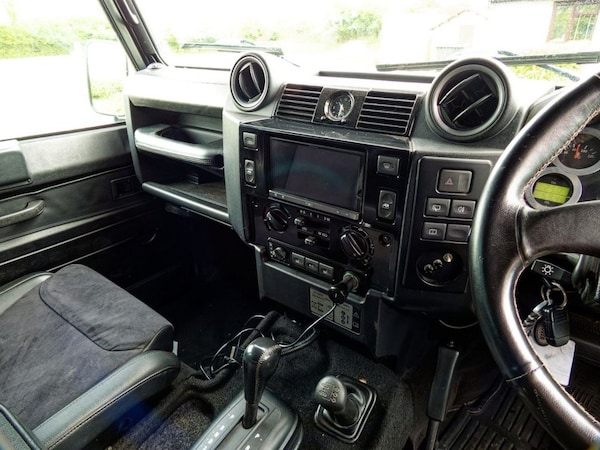 Used Land Rover Defender 110 2008 for sale - 74570651: Photo 40