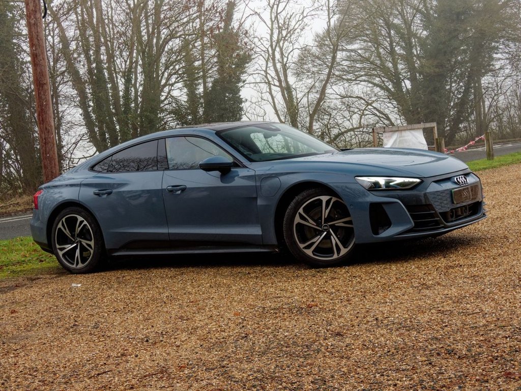 Used Audi e-tron GT 2024 for sale - 77139758: Photo 2