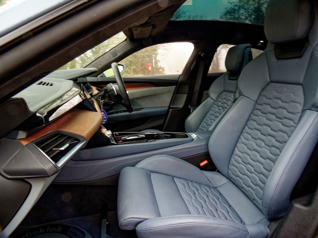 Used Audi e-tron GT 2024 for sale - 77139758: Photo 29