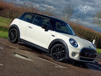 Used MINI Hatch 2018 for sale - 76417242: Photo