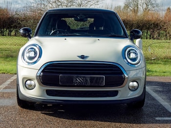 Used MINI Hatch 2018 for sale - 76417242: Photo