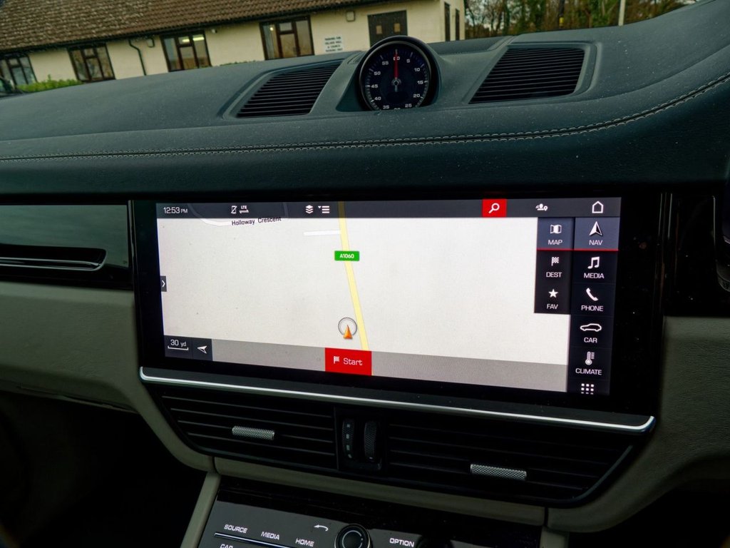 Used Porsche Cayenne 2019 for sale - 76883471: Photo 40