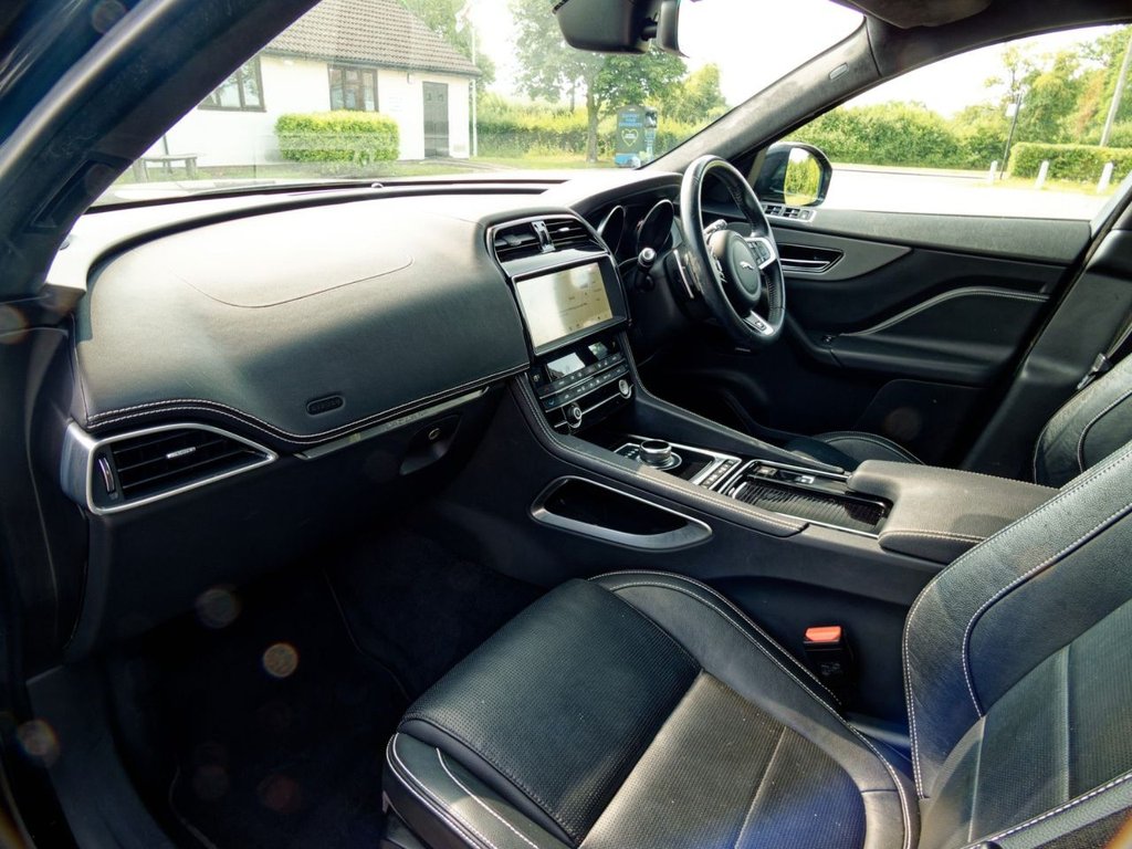 Used Jaguar F-Pace 2019 for sale - 77122112: Photo 15