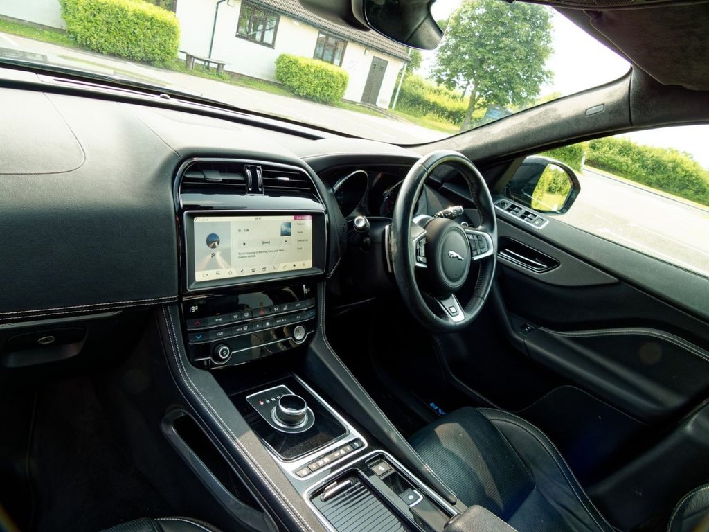 Used Jaguar F-Pace 2019 for sale - 77122112: Photo 18