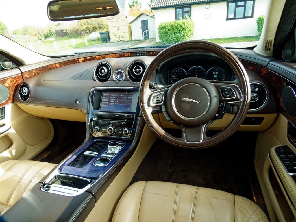 Used Jaguar XJ 2011 for sale - 76469585: Photo 33