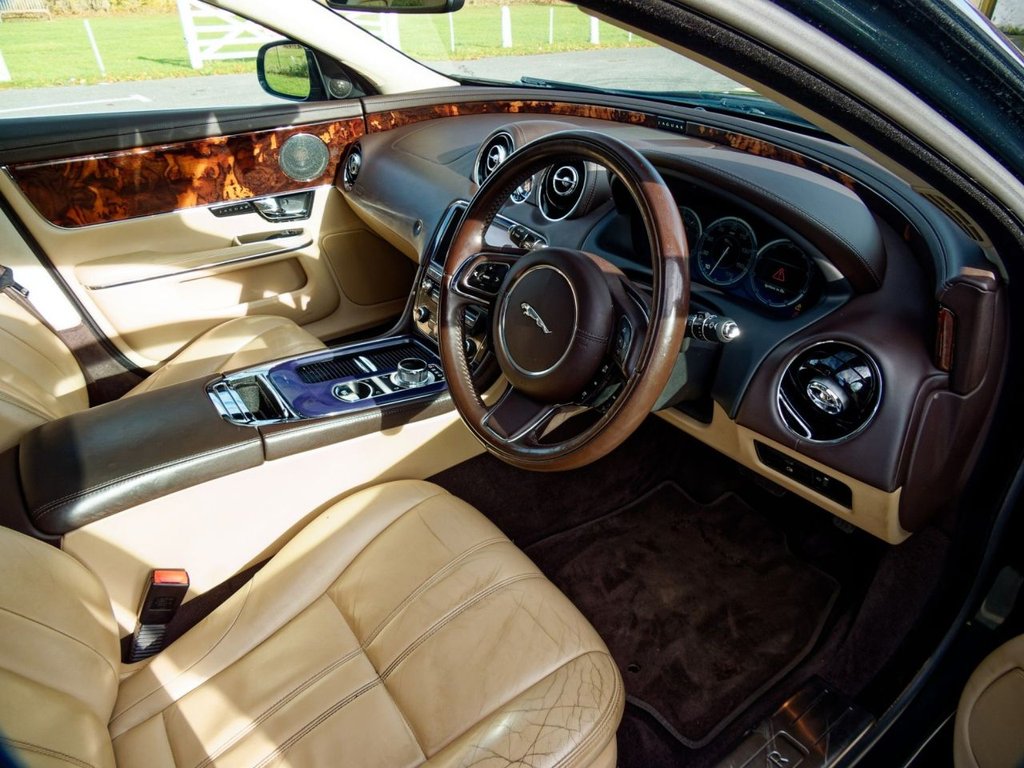 Used Jaguar XJ 2011 for sale - 76469585: Photo 35