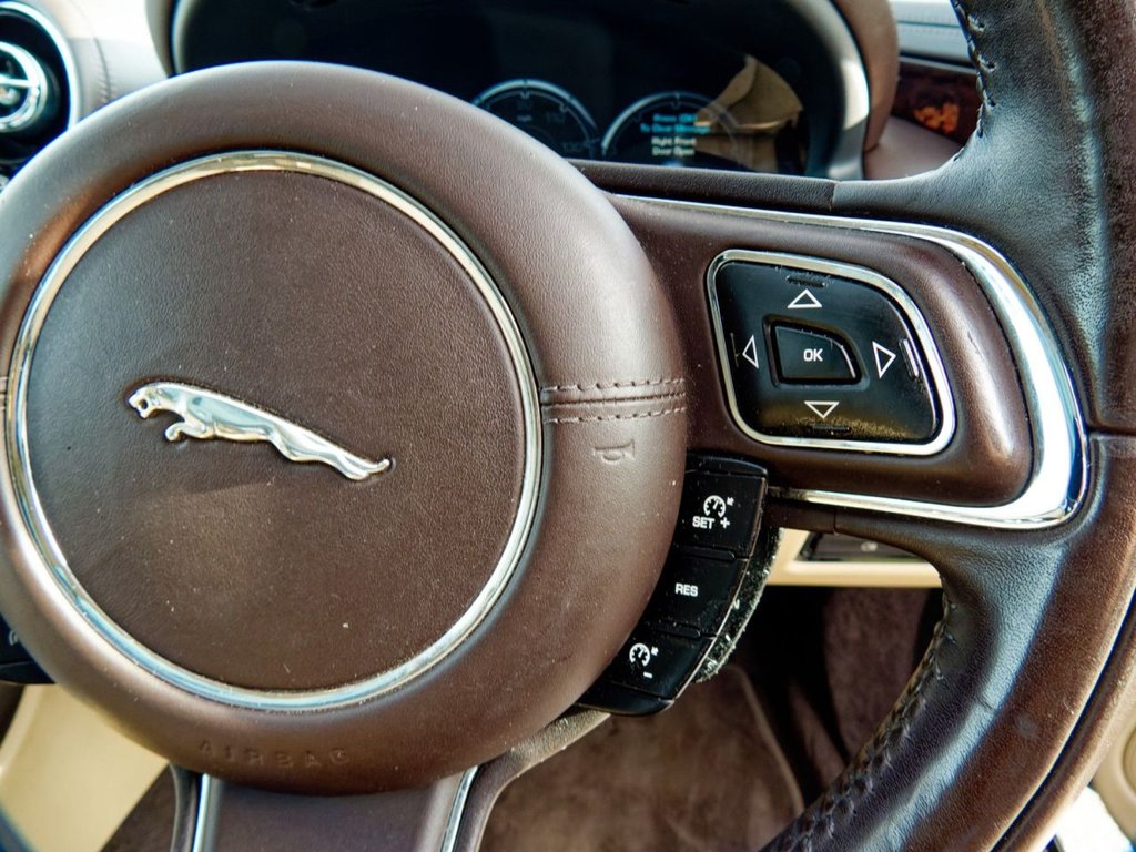 Used Jaguar XJ 2011 for sale - 76469585: Photo 38