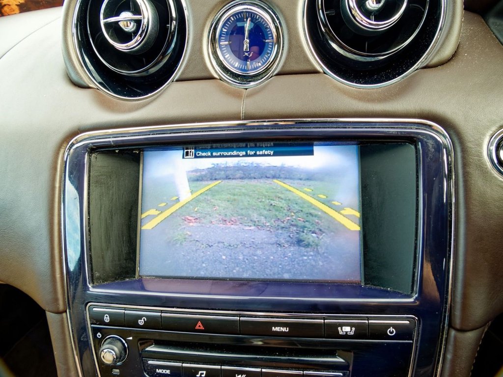 Used Jaguar XJ 2011 for sale - 76469585: Photo 41