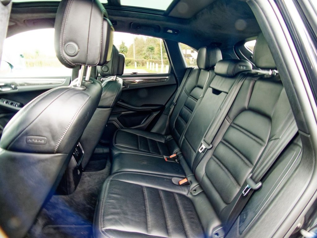 Used Porsche Macan 2017 for sale - 76725098: Photo 30