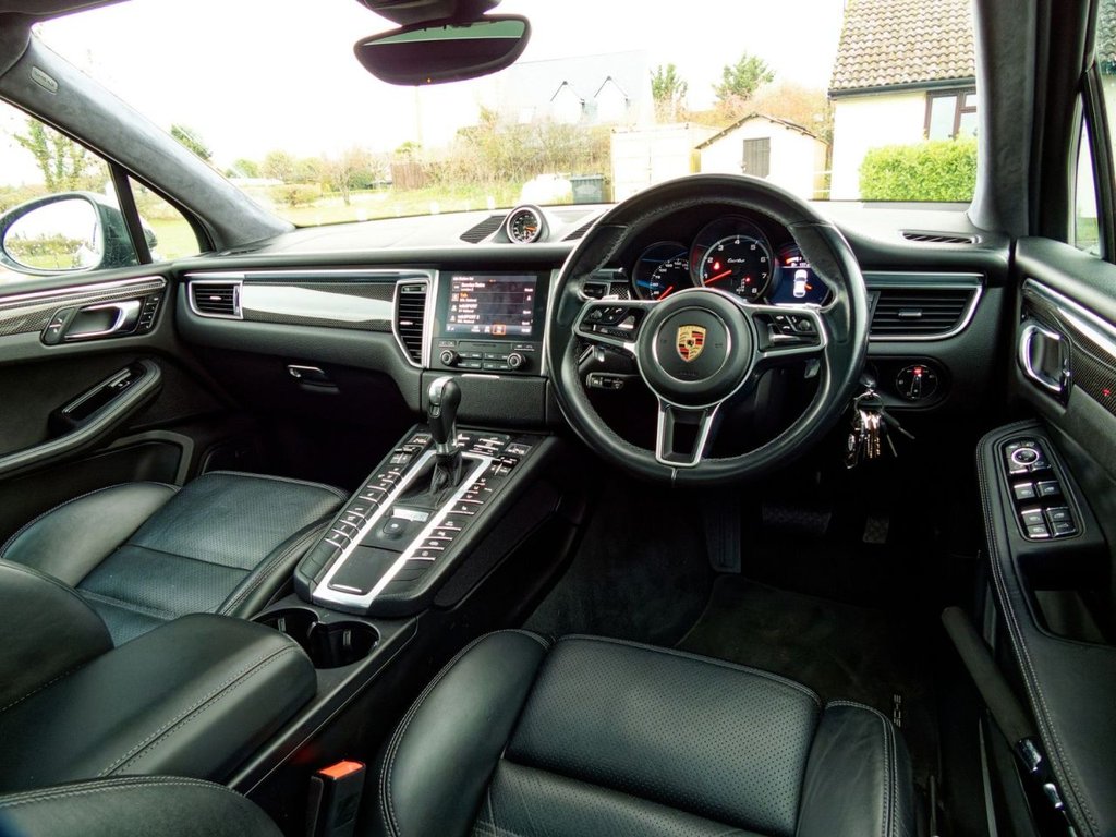 Used Porsche Macan 2017 for sale - 76725098: Photo 32