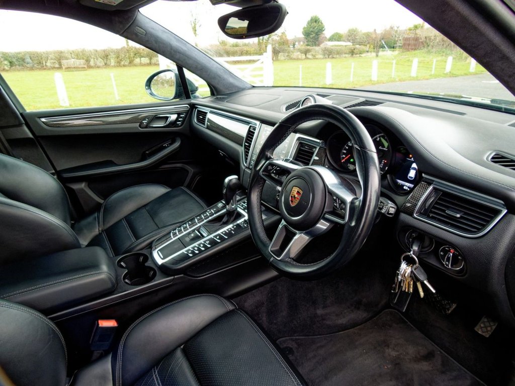 Used Porsche Macan 2017 for sale - 76725098: Photo 35