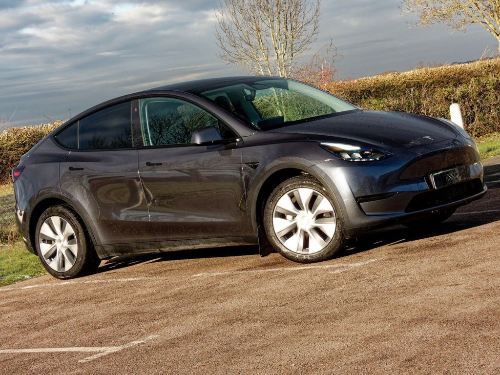 Used Tesla Model Y 2023 for sale - 77121761: Photo 2