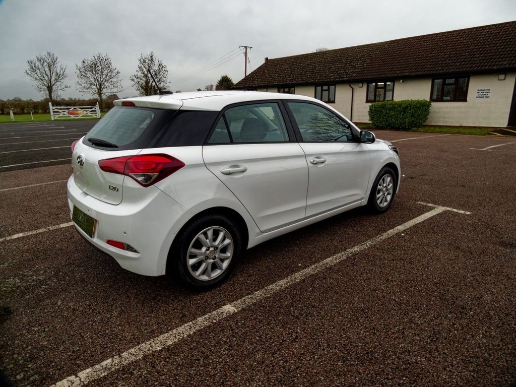 Used Hyundai i20 2017 for sale - 77171859: Photo 23
