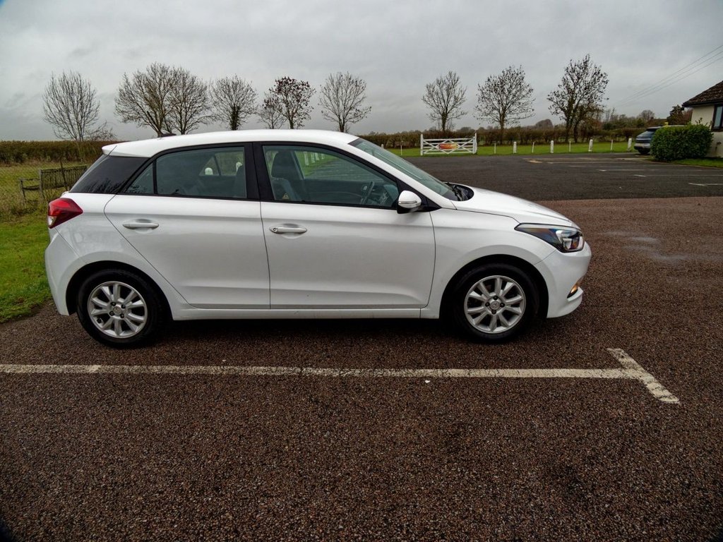 Used Hyundai i20 2017 for sale - 77171859: Photo 24