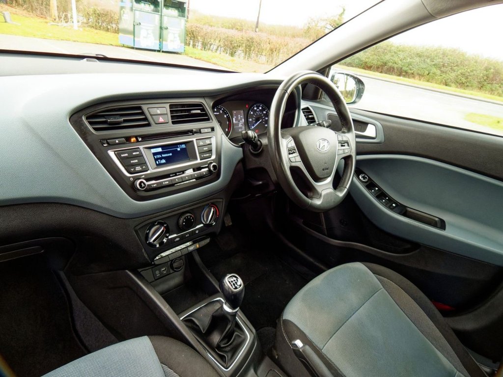 Used Hyundai i20 2017 for sale - 77171859: Photo 31