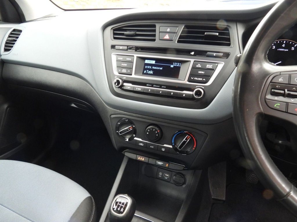 Used Hyundai i20 2017 for sale - 77171859: Photo 37