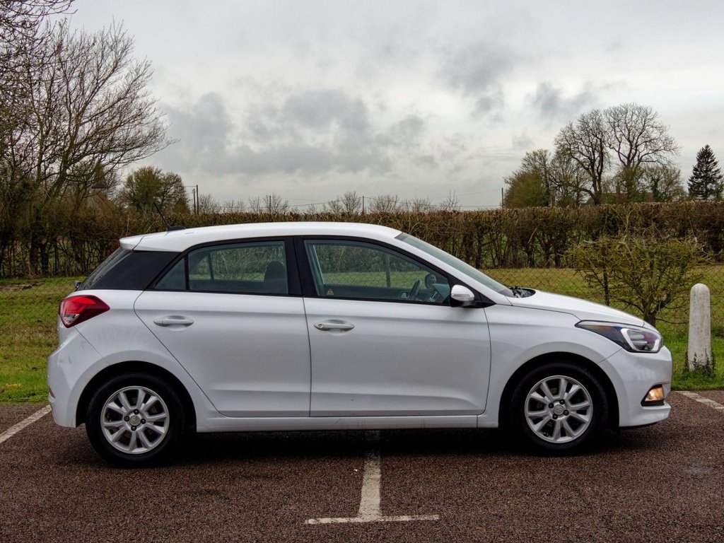 Used Hyundai i20 2017 for sale - 77171859: Photo 7