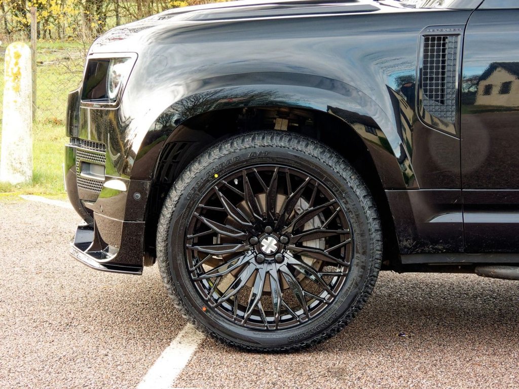 Used Land Rover Defender 2022 for sale - 76962109: Photo 16