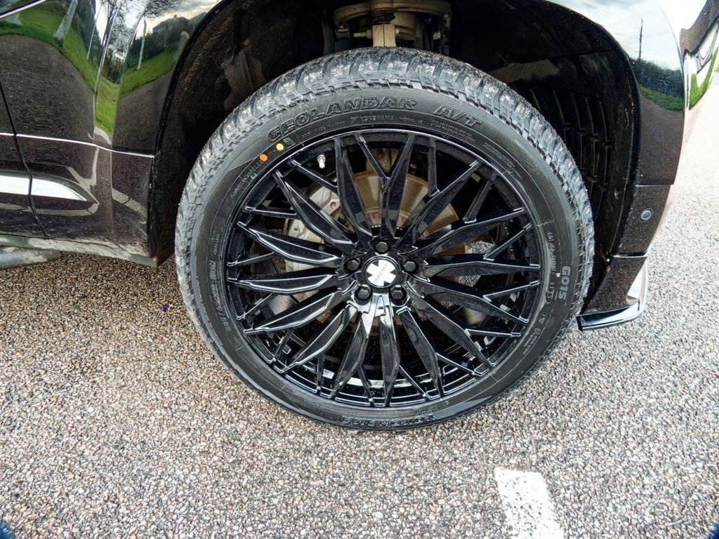 Used Land Rover Defender 2022 for sale - 76962109: Photo 17