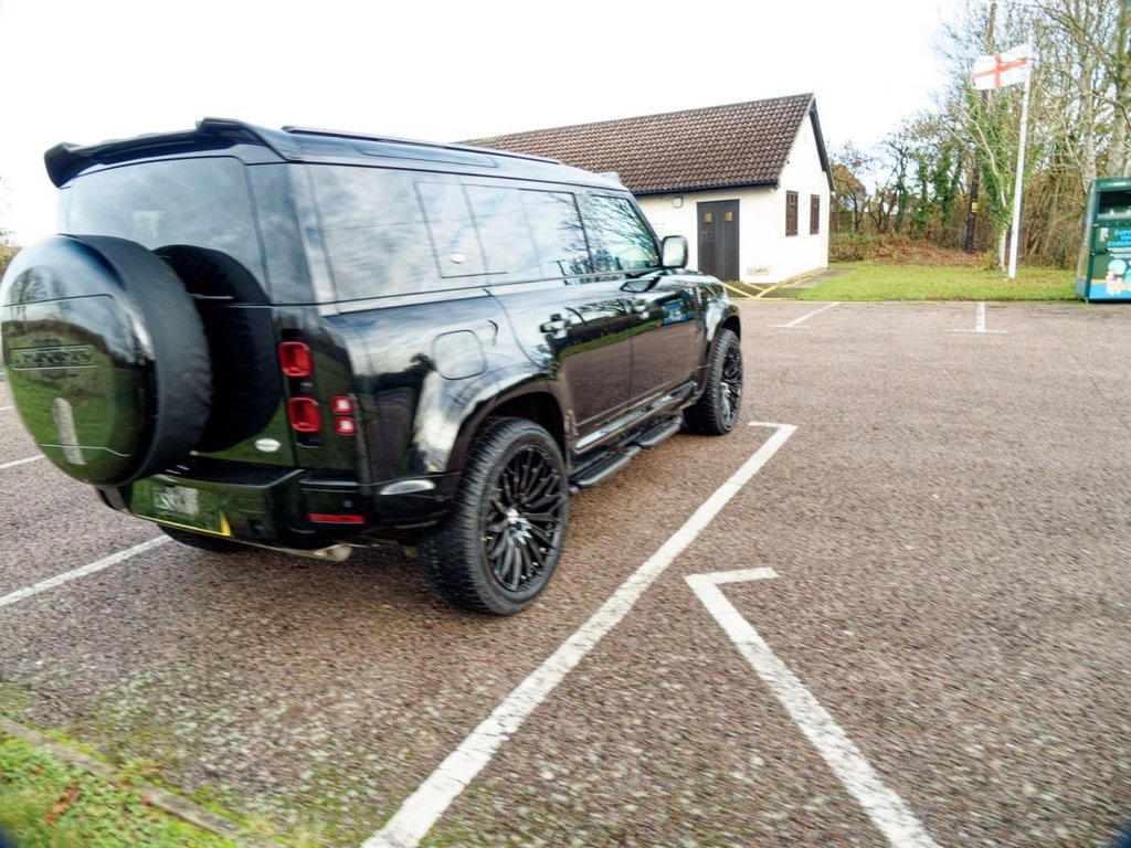 Used Land Rover Defender 2022 for sale - 76962109: Photo 26