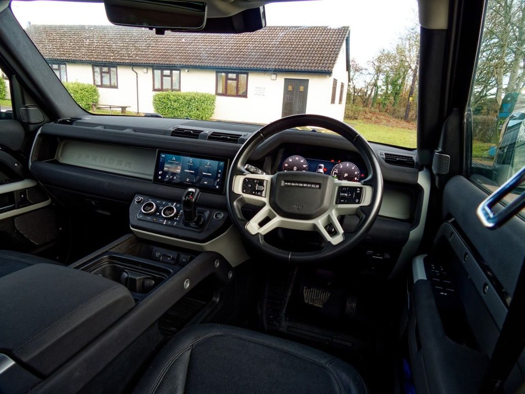 Used Land Rover Defender 2022 for sale - 76962109: Photo 35