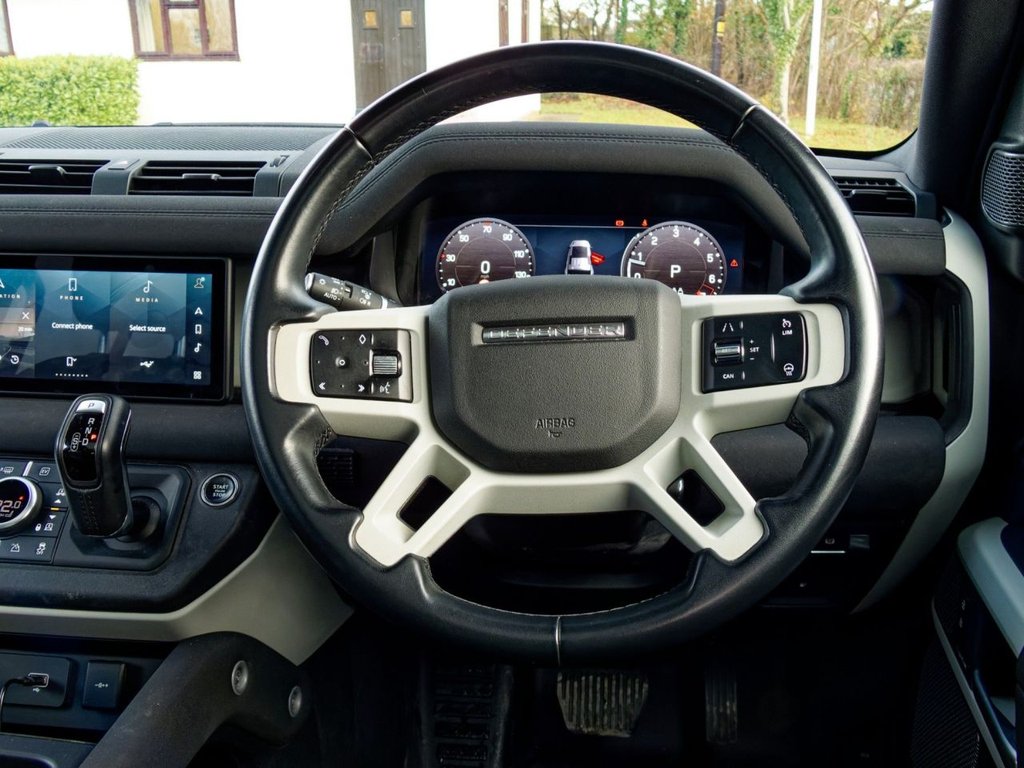 Used Land Rover Defender 2022 for sale - 76962109: Photo 37