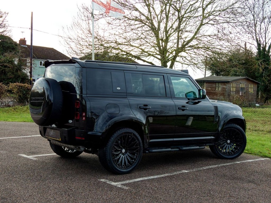 Used Land Rover Defender 2022 for sale - 76962109: Photo 9