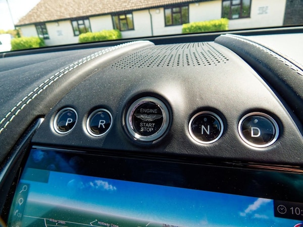 Used Aston Martin DBX 2023 for sale - 75181867: Photo 41