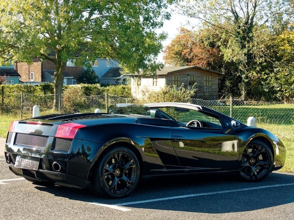 Used Lamborghini Gallardo 2006 for sale - 74460381: Photo 8