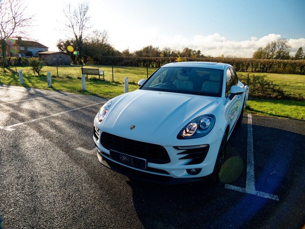 Used Porsche Macan 2017 for sale - 76820843: Photo 16