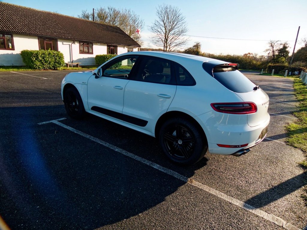 Used Porsche Macan 2017 for sale - 76820843: Photo 19