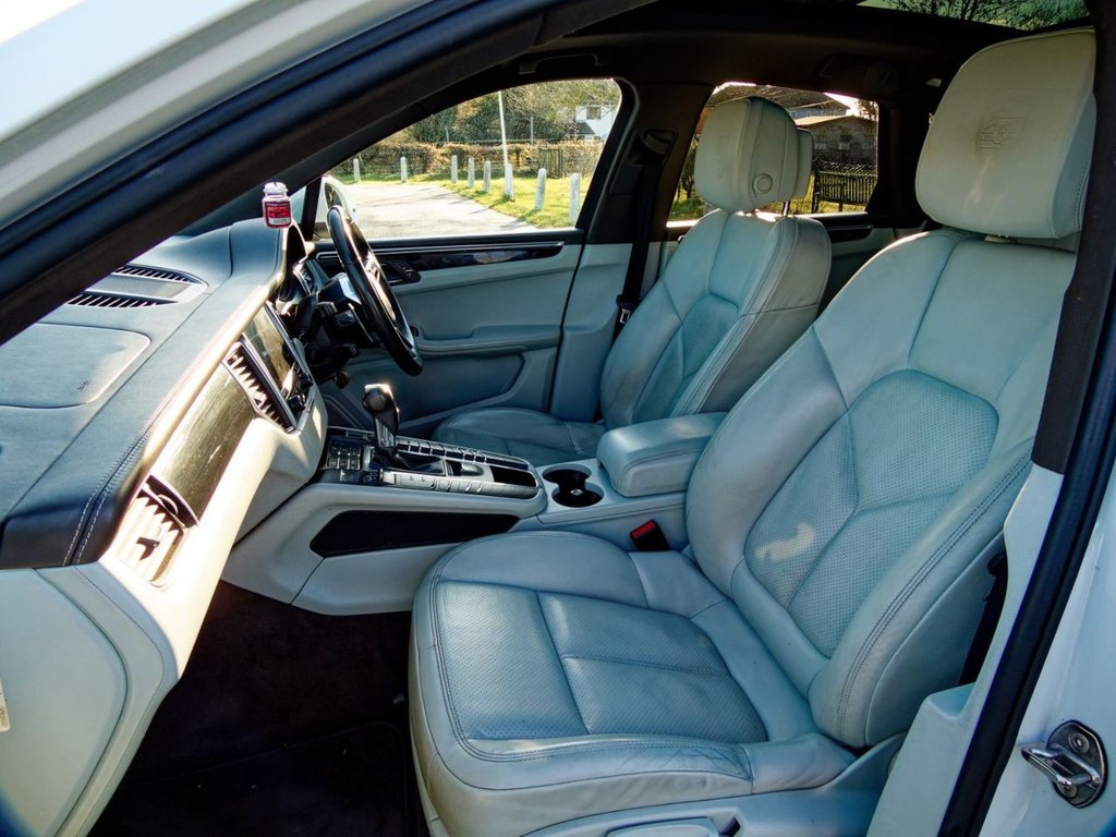 Used Porsche Macan 2017 for sale - 76820843: Photo 29