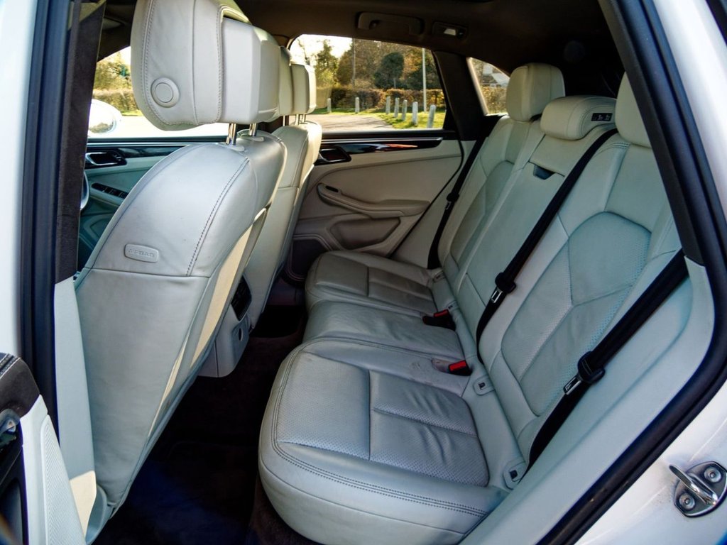 Used Porsche Macan 2017 for sale - 76820843: Photo 30