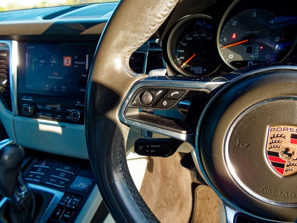 Used Porsche Macan 2017 for sale - 76820843: Photo 37