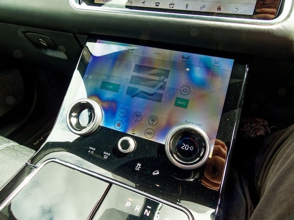 Used Land Rover Range Rover Velar 2018 for sale - 74746323: Photo 44