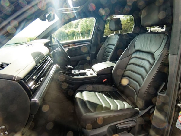 Used Volkswagen Touareg 2018 for sale - 72493343: Photo 28