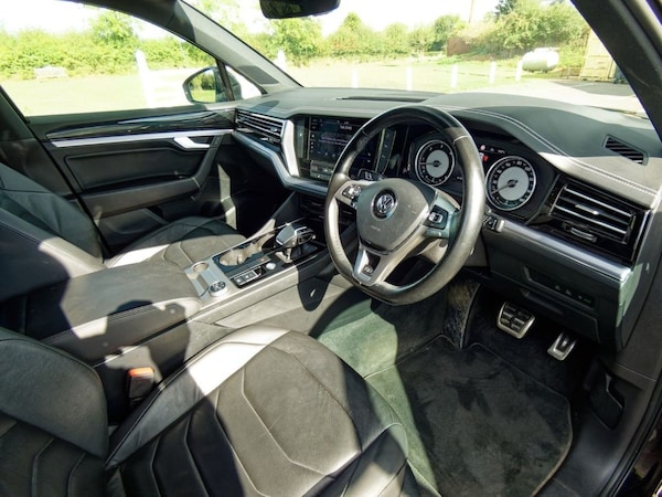Used Volkswagen Touareg 2018 for sale - 72493343: Photo 34