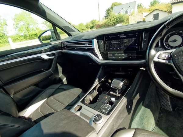 Used Volkswagen Touareg 2018 for sale - 72493343: Photo 35