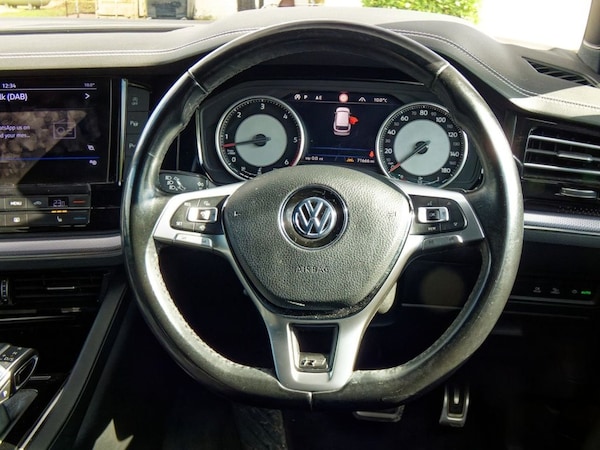 Used Volkswagen Touareg 2018 for sale - 72493343: Photo 36
