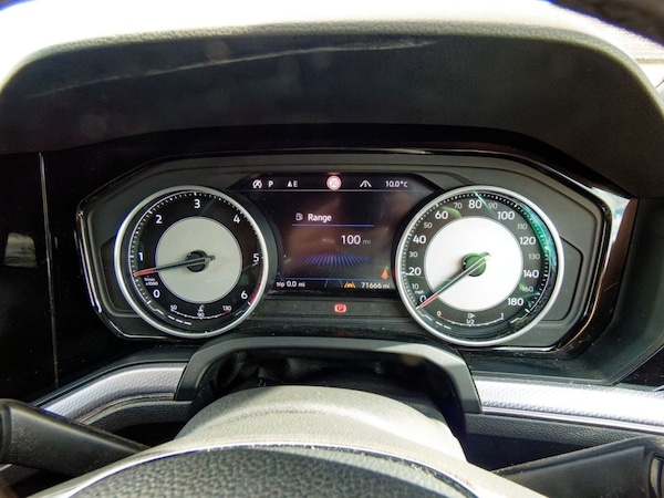 Used Volkswagen Touareg 2018 for sale - 72493343: Photo 39
